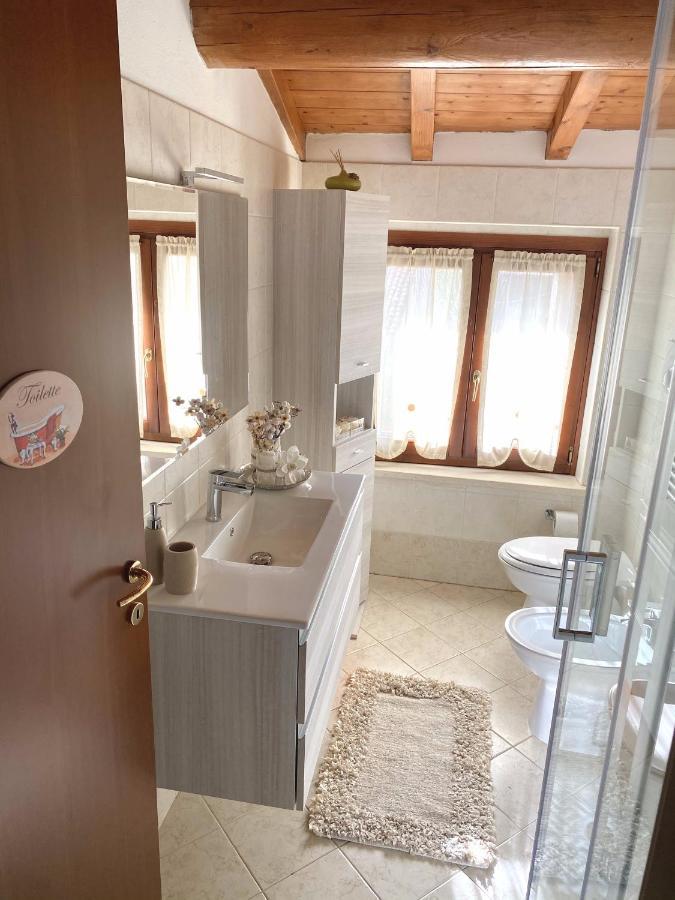 Casa Vacanze Raggio Di Sole Leilighet Valeggio sul Mincio Eksteriør bilde